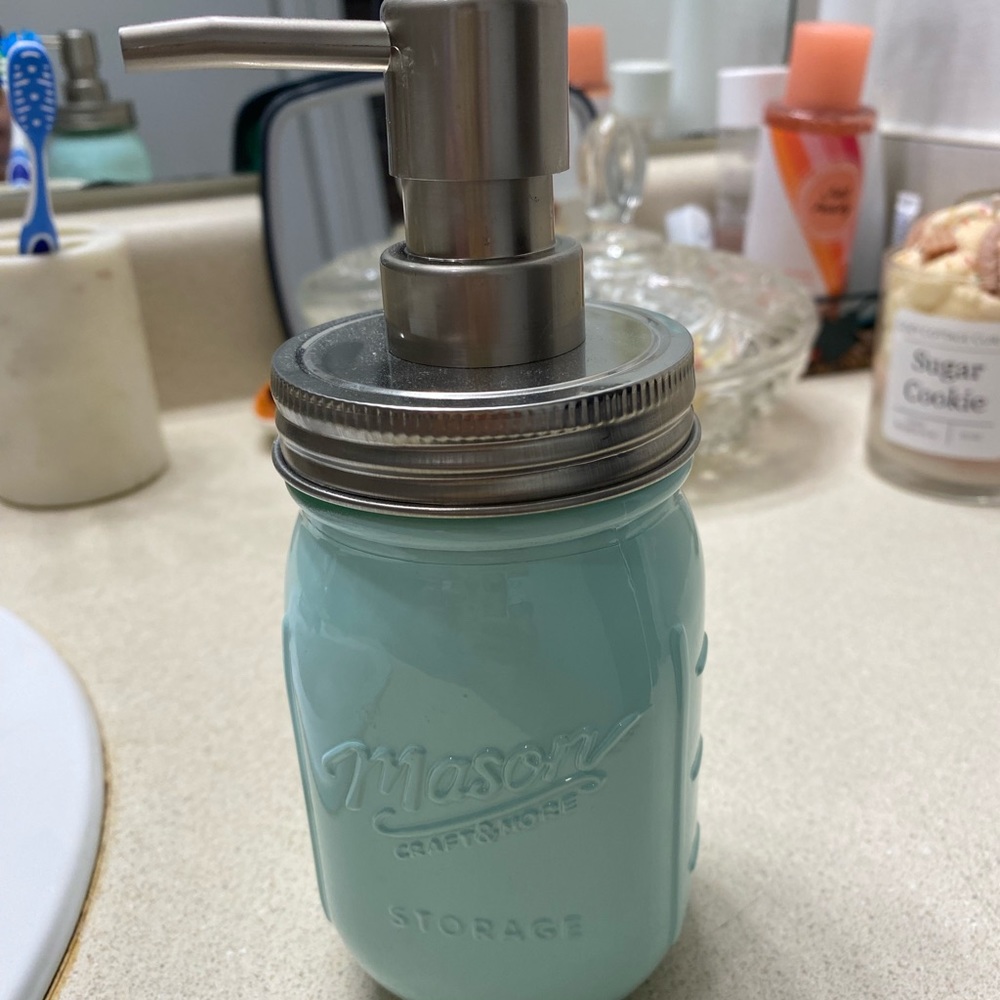 Soap dispenser